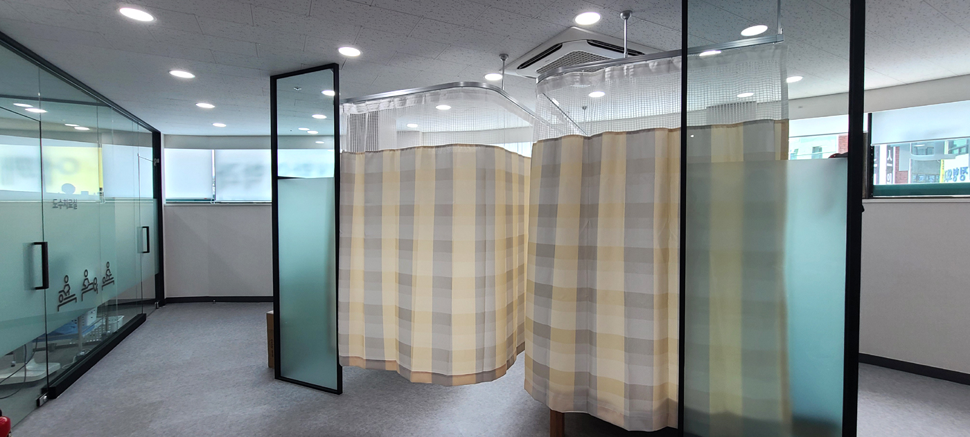 하늘애한방병원_병원커튼 (2).jpg