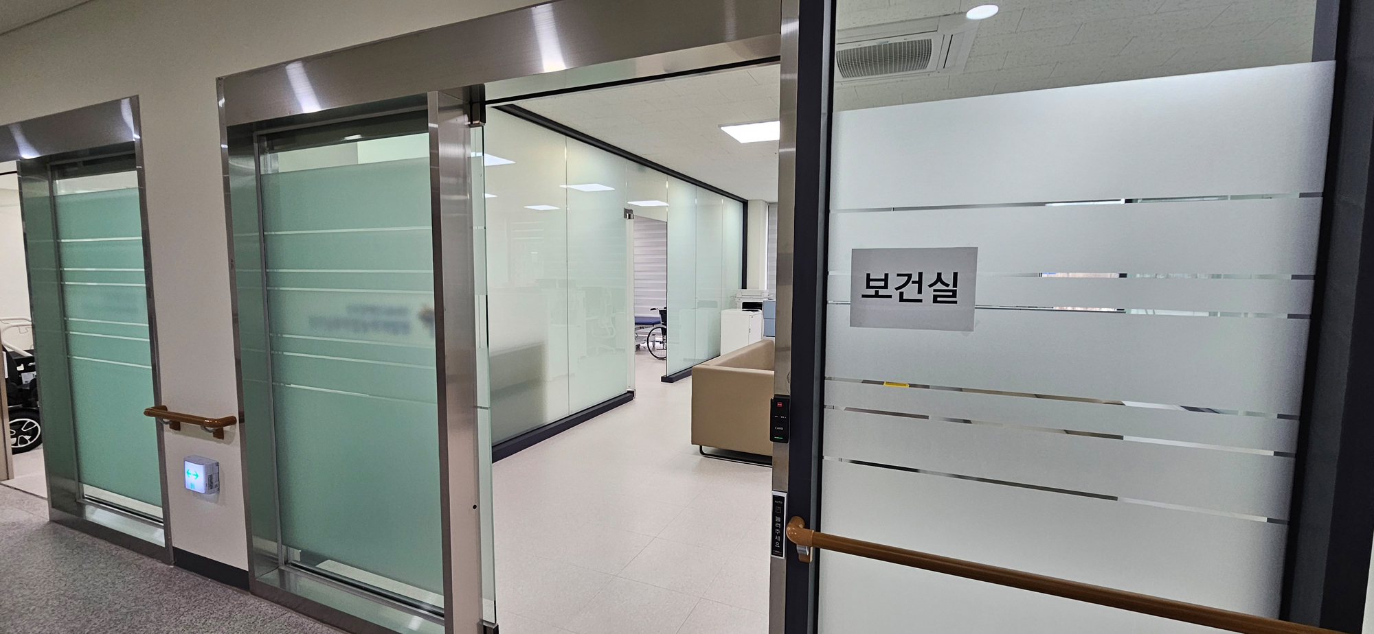 개발원 보건실_병원커튼 (15).jpg